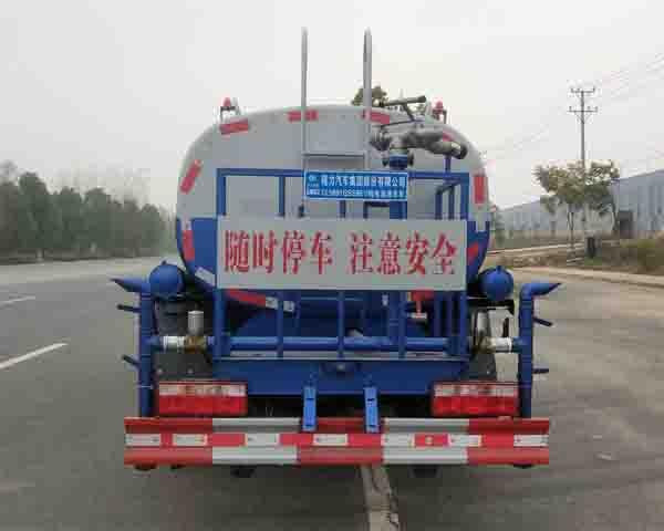 東風(fēng)凱普特5方純電動(dòng)多功能綠化噴灑車(chē)圖片2