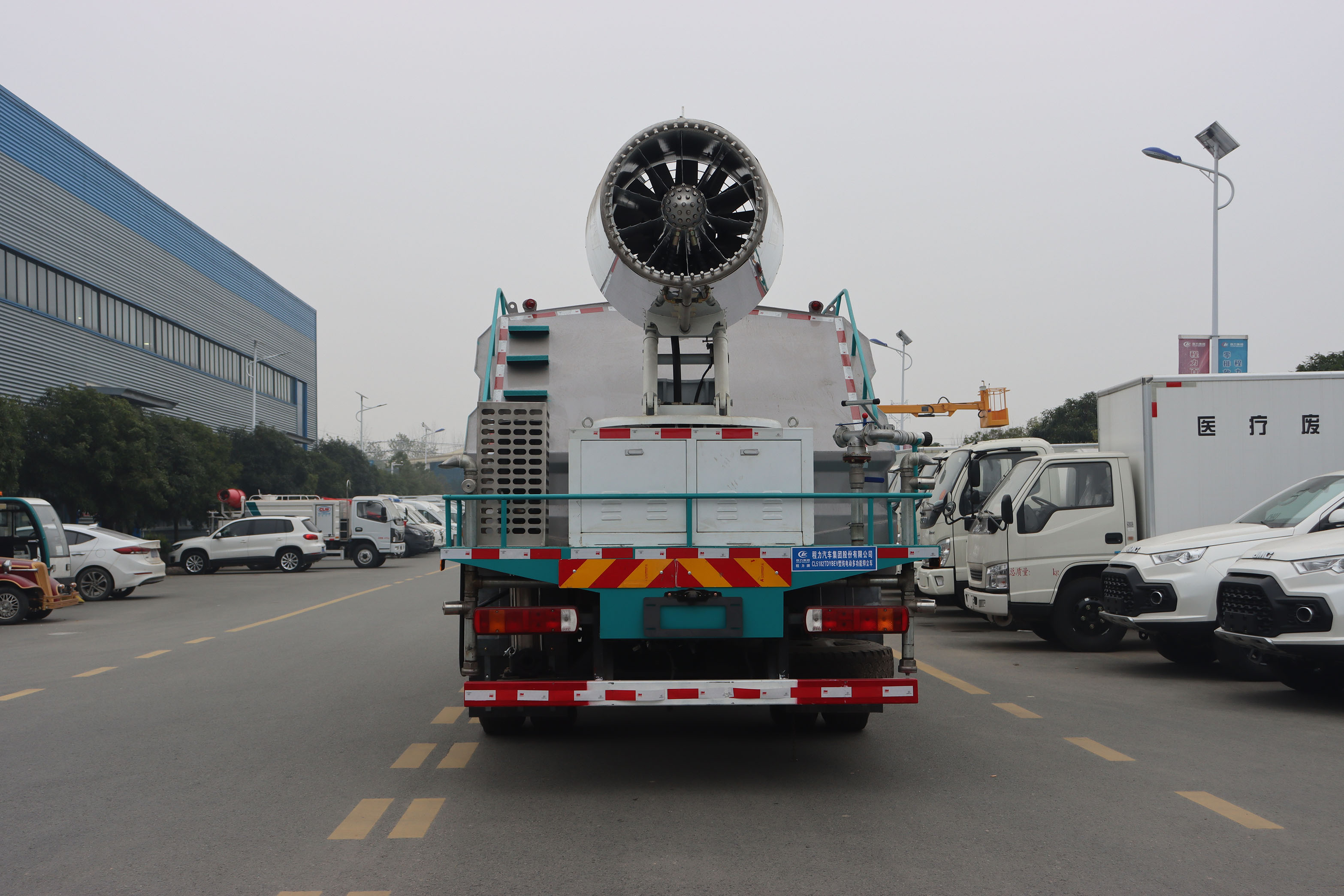 10方福田純電動(dòng)多功能高端抑塵車圖片5