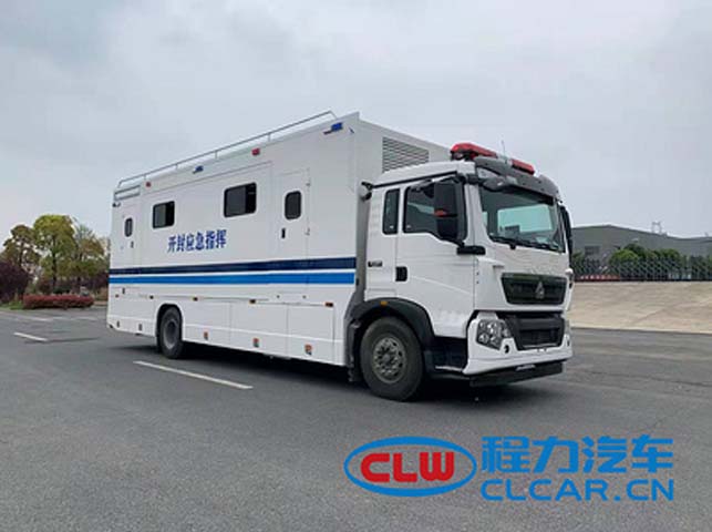 重汽20人應(yīng)急指揮車(chē)圖片3
